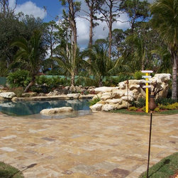 StoneHardscapes Backyard Pool Decks - Productos