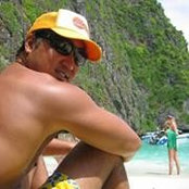 Chong Chewys foto