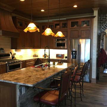 Hollis Home