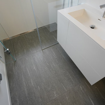 Aus einem Badezimmer wird ein Duschbad der extra Klasse