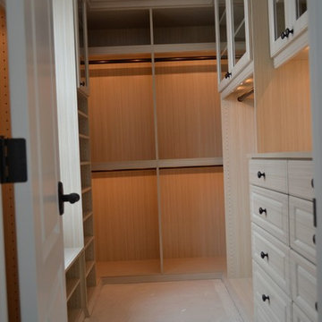 Master Closet_Gallery 2