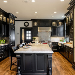 Mouser Cabinetry - Kitchen Cabinetry