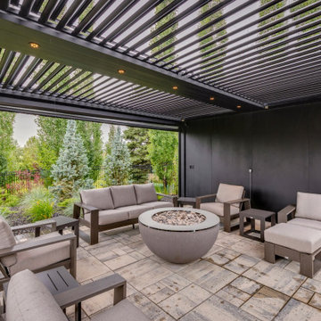 Freestanding Pergola with Phantom Screens & Pergola Over Deck Seating Area
