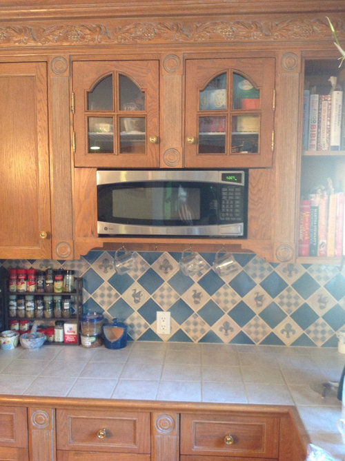 Removing tiled counter top and maintaining backsplash