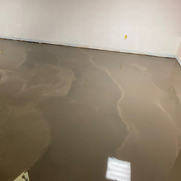Level Floors using self-leveling concrete