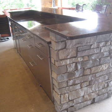 High Point Outdoor Kitchen (Designer: Jerilyn Horn)