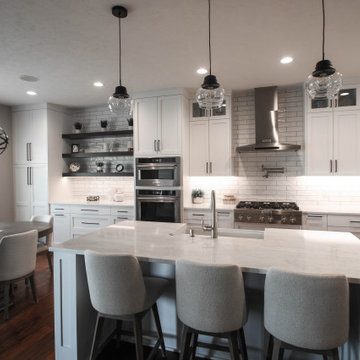 Heritage Lake Kitchen