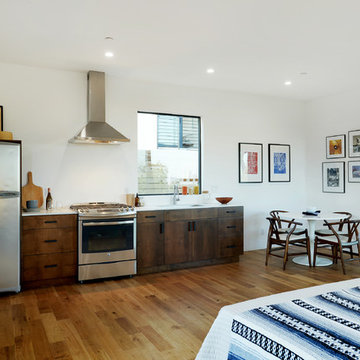 Silver Lake Contemprary Home