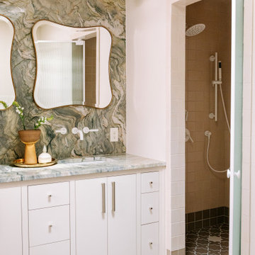 Kim Wolfe: Modern Neutral Bathroom