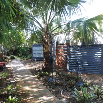 Privacy wall and screening