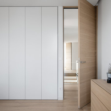 Flächenbündiger Schrank mit Schattenfugen