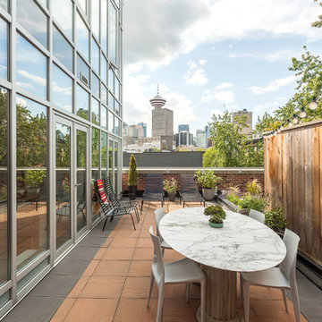 509 - 36 Water St - Modern Sub-Penthouse Gastown Loft