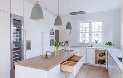 Cool Scandinavian Style in an Open-Plan Kitchen