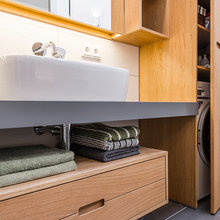 laundry/bathroom