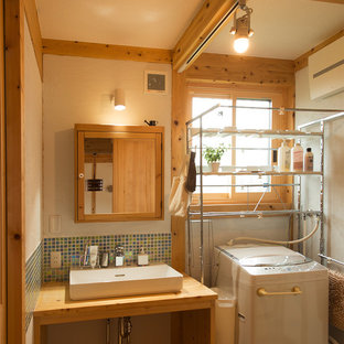 他の地域のカントリー風おしゃれなトイレ・洗面所の写真