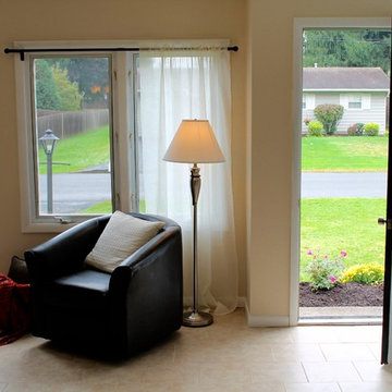 Staging: Sutton Drive, Cicero, NY