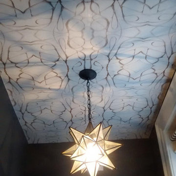 51514 A Neutral Wallpaper Installed on Ceiling