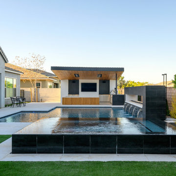 Cobblestone Court