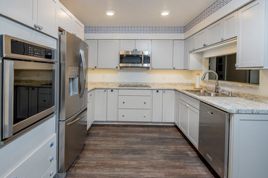Example of a minimalist kitchen design in Minneapolis