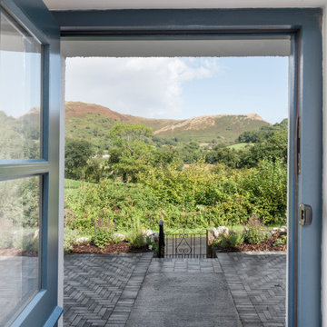 Brynglas, Rhandirmwyn, Wales