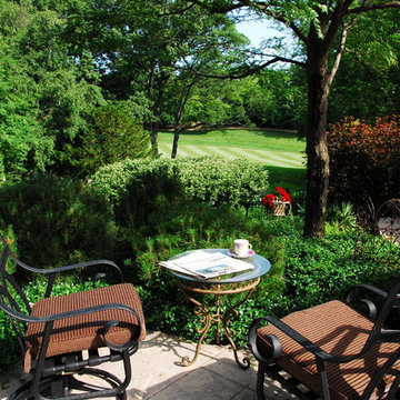 Cape Cod Frontyard