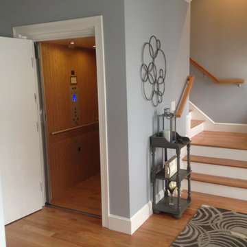 Waterfront Townhouse - Traditional Style Home Elevator