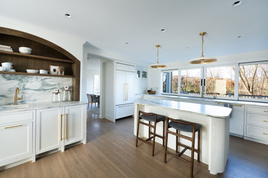Inspiration for a transitional kitchen remodel in Minneapolis