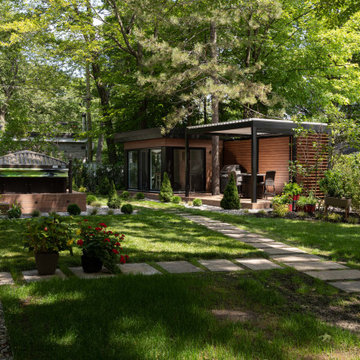 A Custom Pergola for Your Garden