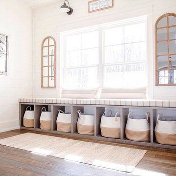 Farmhouse mudroom nook cushion
