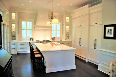 Inspiration for a transitional kitchen remodel in Charleston