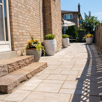 Backyard Patio & Side Yard – Unilock Pavers, Flagstone & Natural Stone