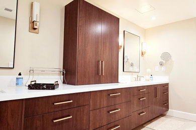 Example of a bathroom design in Orange County