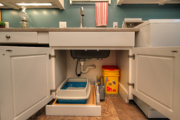 Contemporary Laundry Room by Mosby Building Arts