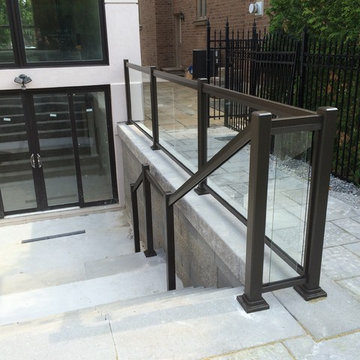 Aluminum and Glass Deck Railings - 108