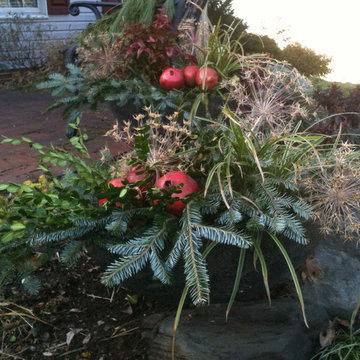 Custom/Seasonal Planters