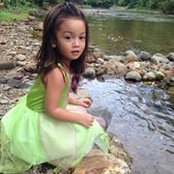 Foto de Niña Bustamante