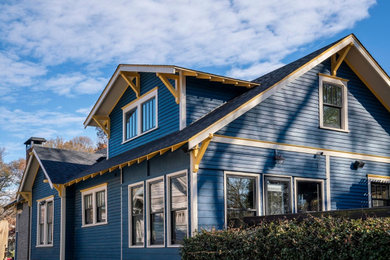 Example of an arts and crafts exterior home design in Atlanta