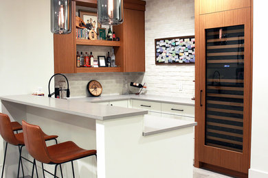 Kitchen - contemporary kitchen idea in Calgary