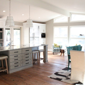 Magic on Larkmont-Contemporary Renovation