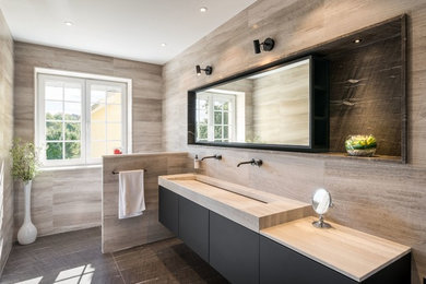 Inspiration pour une salle de bain design.