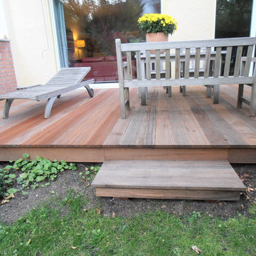 Terrassenbau mit seitlicher Blende