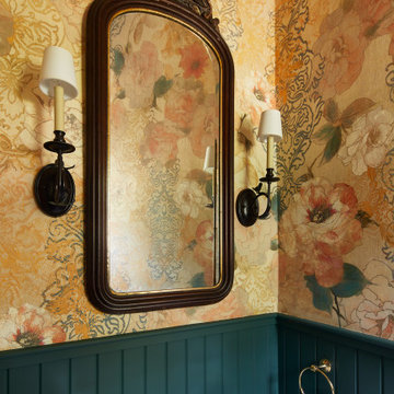 Quaker Hill Farmhouse - Powder Room