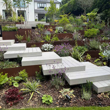 Sevenoaks Sloped Garden