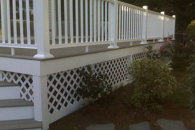 Example of a classic patio design in Boston