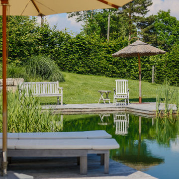 Swimming-Teich in den Bergen
