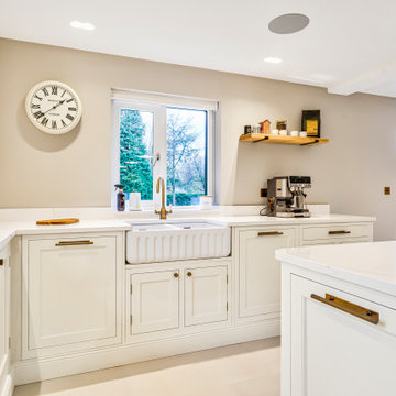 Belgravia Kitchen in Porcelain by Rever Kitchens