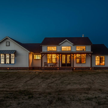 Whisper Ridge - Modern Farmhouse