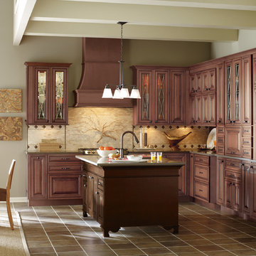 Decorá Cabinets: Contrasting Wood Tones Kitchen
