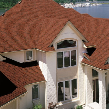 Independence shingle in Cottage Red
