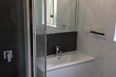 Grey Tone Bathrooms